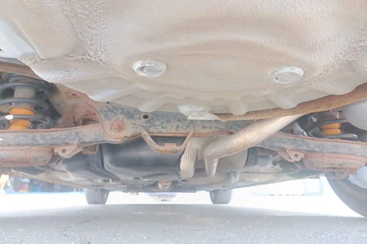 Used Bestune B50 2013 1.6L manual luxury version Chassis Rear