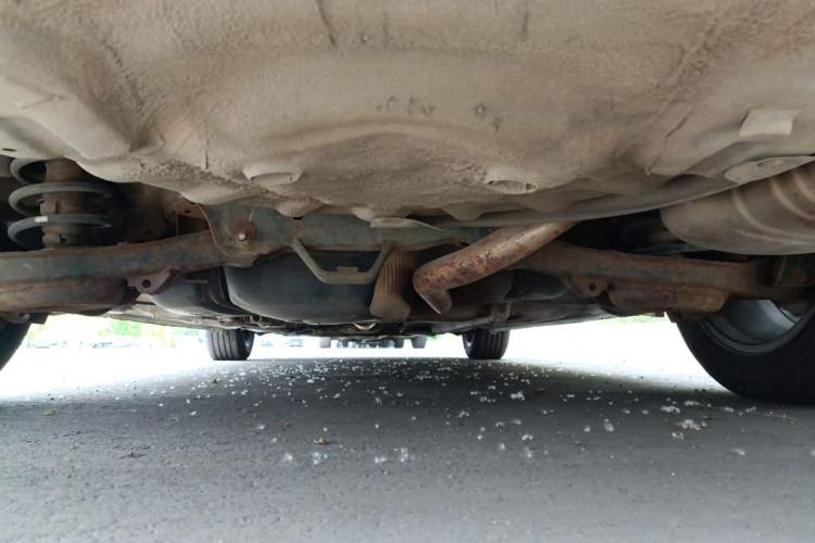 Used Bestune B50 2013 1.6L automatic luxury version Chassis Rear
