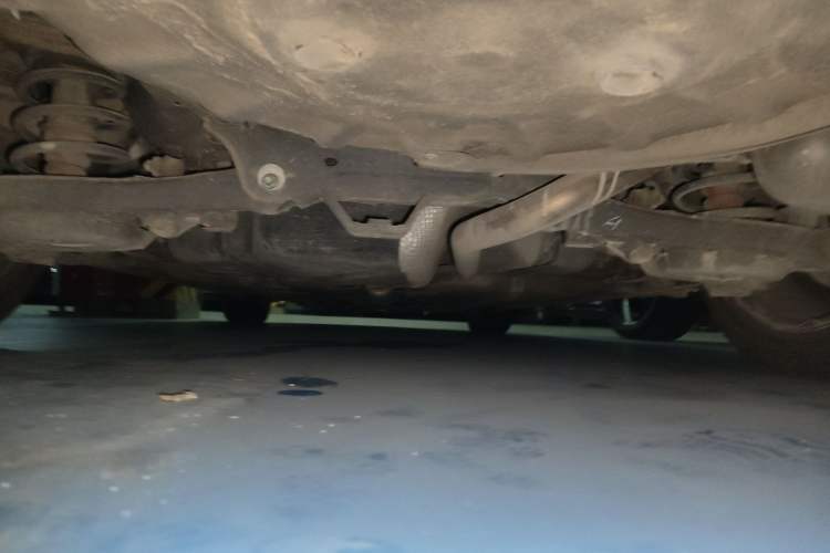 Used Bestune B50 2013 1.6L automatic luxury version Chassis Rear