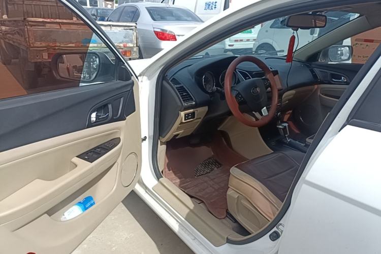 Used Bestune B50 2013 1.6L automatic luxury version Driver Seat