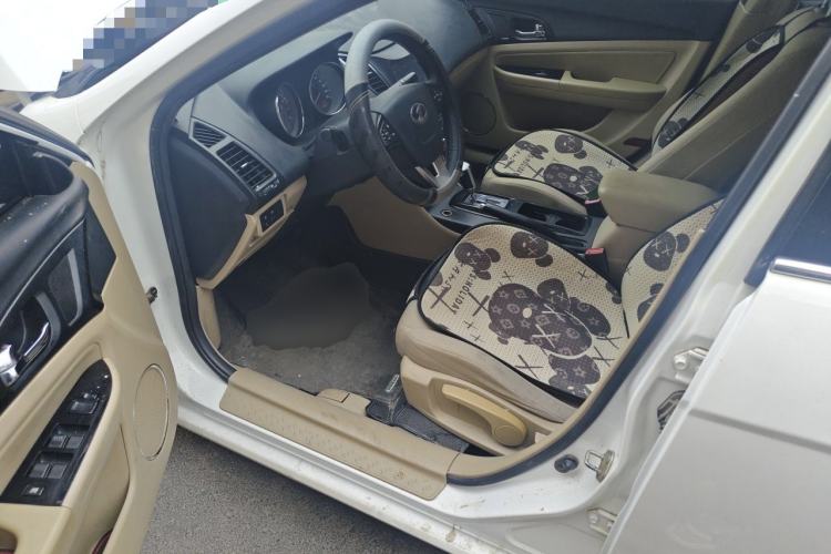 Used Bestune B50 2013 1.6L automatic luxury version Driver Seat