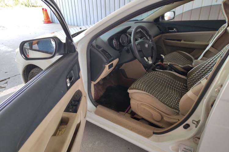 Used Bestune B50 2013 1.6L manual Comfort trim level Driver Seat