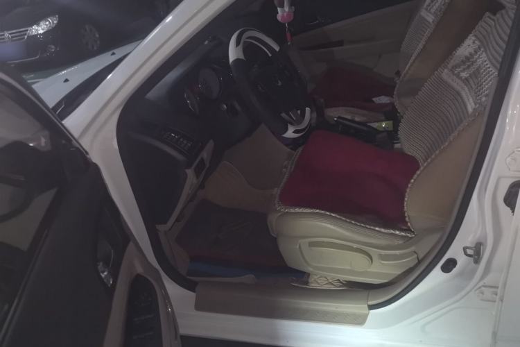 Used Bestune B50 2013 1.6L manual luxury version Driver Seat