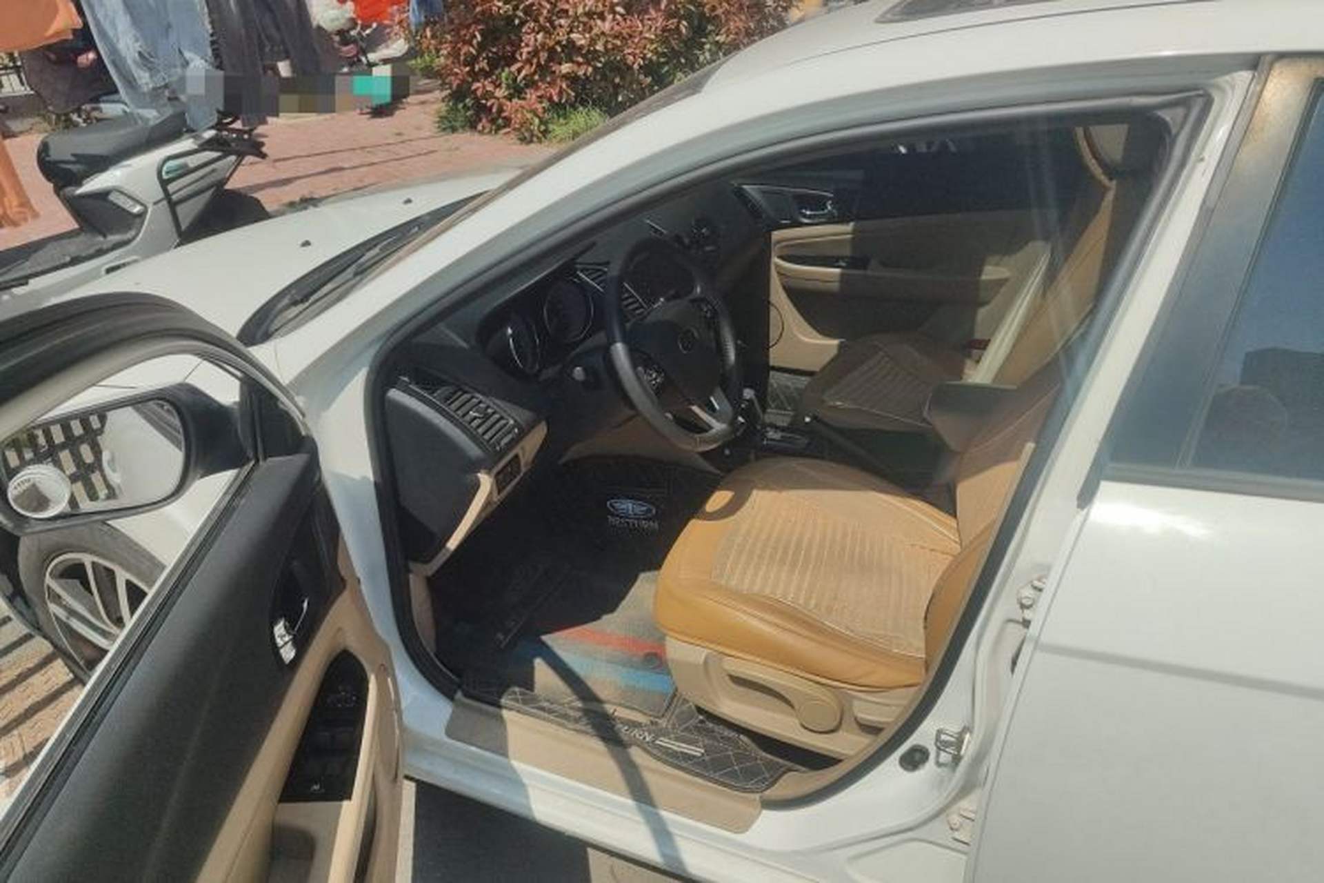 Used Bestune B50 2013 1.6L automatic luxury version Driver Seat
