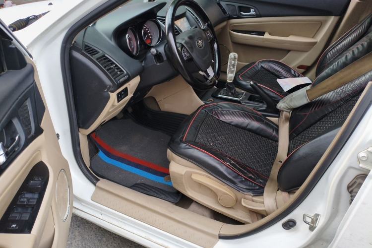 Used Bestune B50 2013 1.6L manual luxury version Driver Seat
