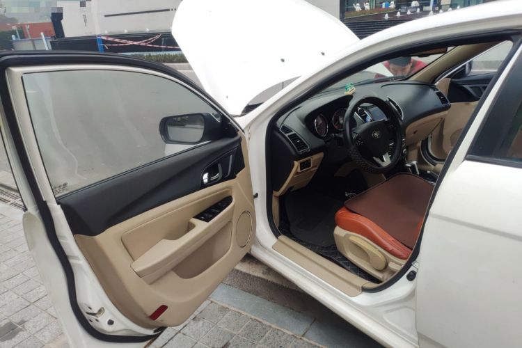 Used Bestune B50 2013 1.6L automatic luxury version Driver Seat