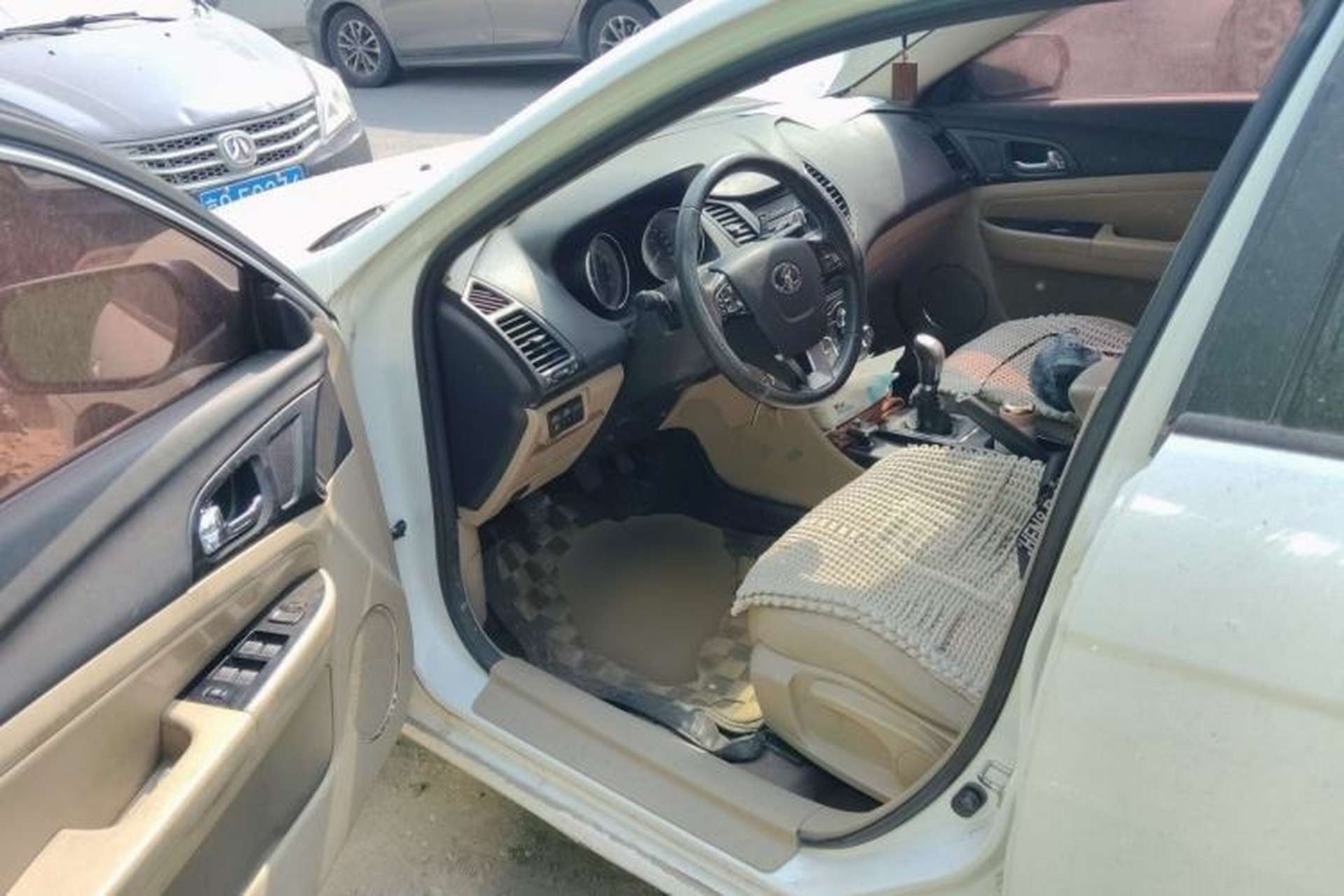 Used Bestune B50 2013 1.6L manual luxury version Driver Seat