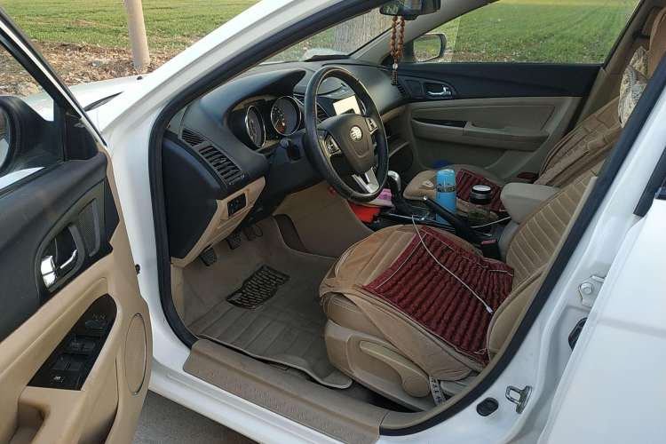 Used Bestune B50 2013 1.6L manual luxury version Driver Seat