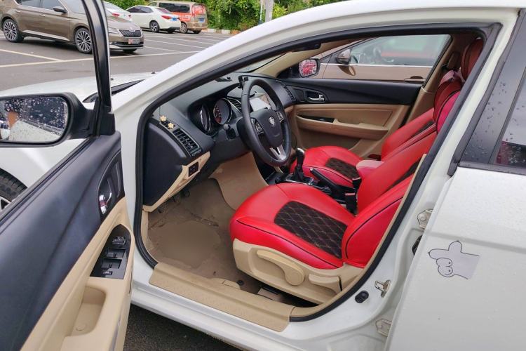 Used Bestune B50 2013 1.6L manual luxury version Driver Seat