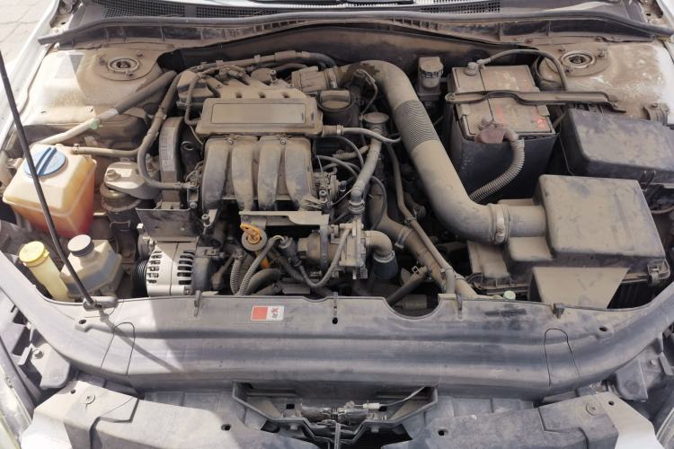 Used Bestune B50 2013 1.6L manual Comfort trim level Engine Bay