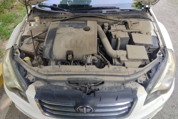 Used Bestune B50 2013 1.6L manual Comfort trim level Engine Bay