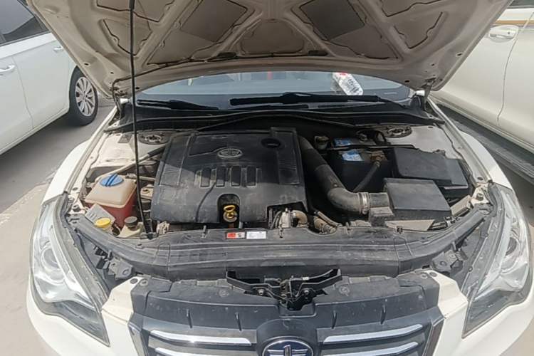 Used Bestune B50 2013 1.6L manual luxury version Engine Bay