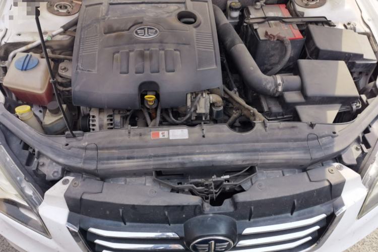 Used Bestune B50 2013 1.6L automatic luxury version Engine Bay