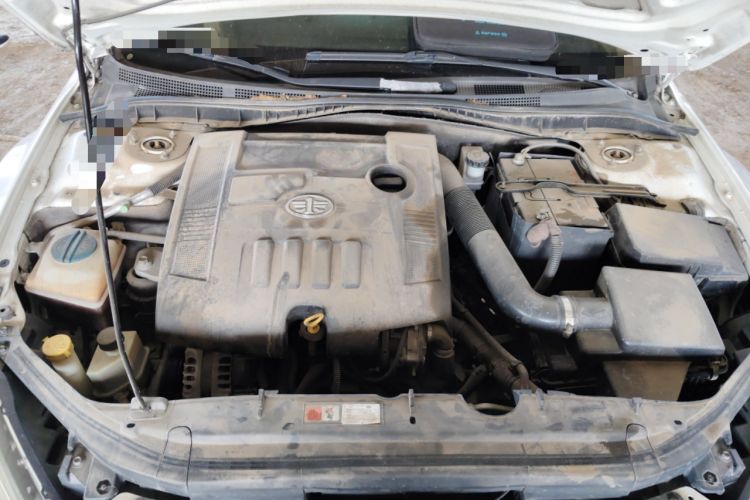 Used Bestune B50 2013 1.6L manual luxury version Engine Bay