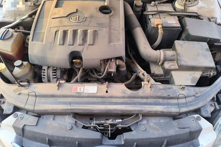 Used Bestune B50 2013 1.6L manual luxury version Engine Bay