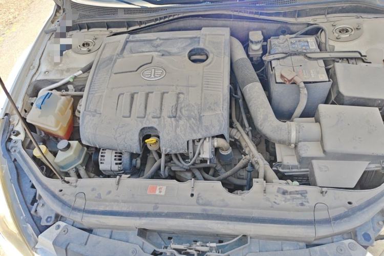Used Bestune B50 2013 1.6L automatic luxury version Engine Bay