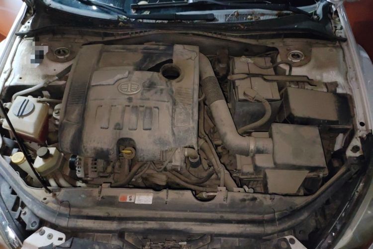 Used Bestune B50 2013 1.6L manual luxury version Engine Bay