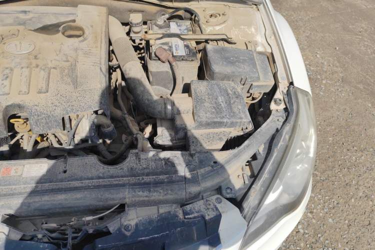 Used Bestune B50 2013 1.6L manual luxury version Engine Bay Left