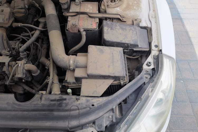 Used Bestune B50 2013 1.6L manual Comfort trim level Engine Bay Left