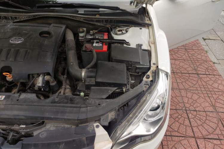 Used Bestune B50 2013 1.6L manual Comfort trim level Engine Bay Left