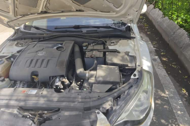 Used Bestune B50 2013 1.6L automatic luxury version Engine Bay Left