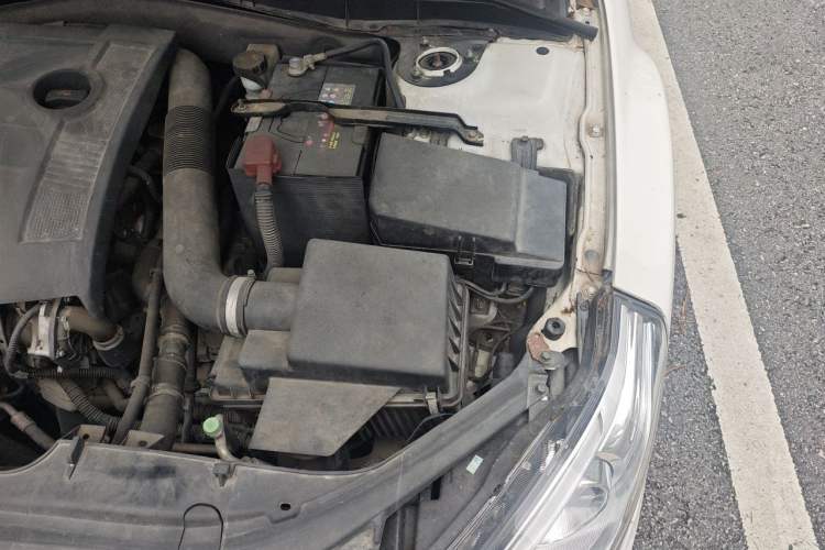 Used Bestune B50 2013 1.6L automatic luxury version Engine Bay Left
