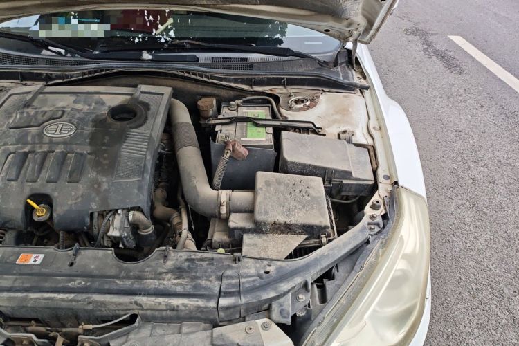 Used Bestune B50 2013 1.6L manual Comfort trim level Engine Bay Left