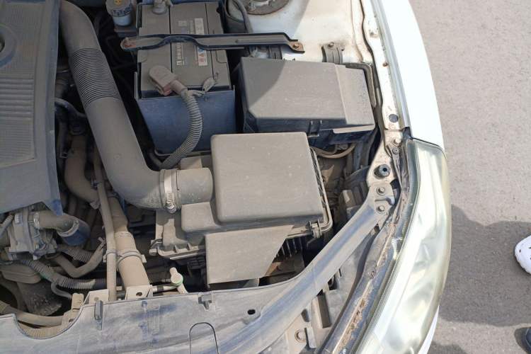 Used Bestune B50 2013 1.6L automatic luxury version Engine Bay Left
