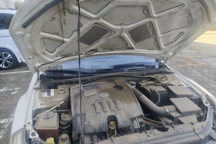 Used Bestune B50 2013 1.6L manual Comfort trim level Engine Bay