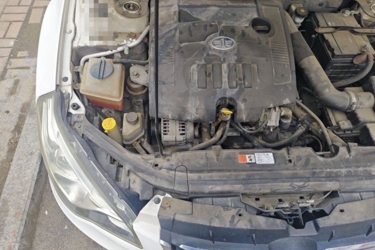 Used Bestune B50 2013 1.6L automatic luxury version Engine Bay Right