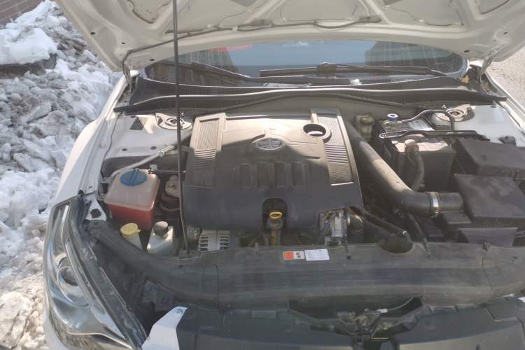 Used Bestune B50 2013 1.6L manual Comfort trim level Engine Bay Right