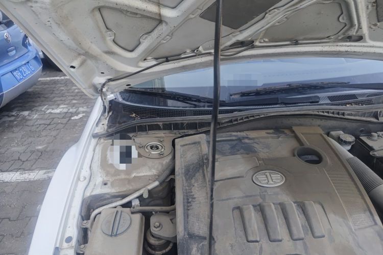Used Bestune B50 2013 1.6L manual Comfort trim level Engine Bay Right