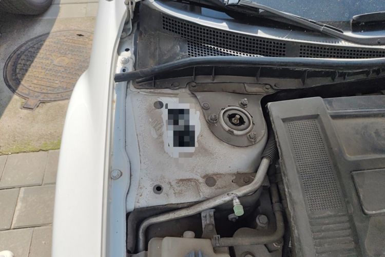 Used Bestune B50 2013 1.6L manual luxury version Engine Bay Right
