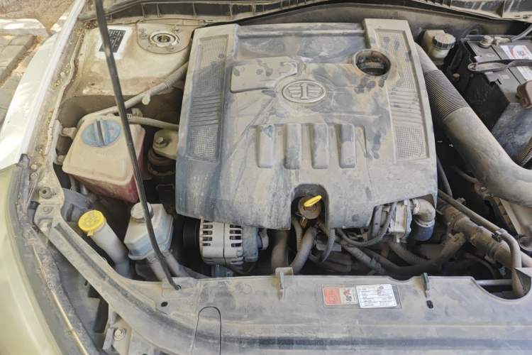 Used Bestune B50 2013 1.6L automatic luxury version Engine Bay Right
