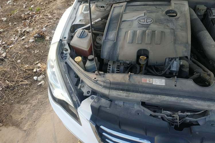 Used Bestune B50 2013 1.6L manual luxury version Engine Bay Right