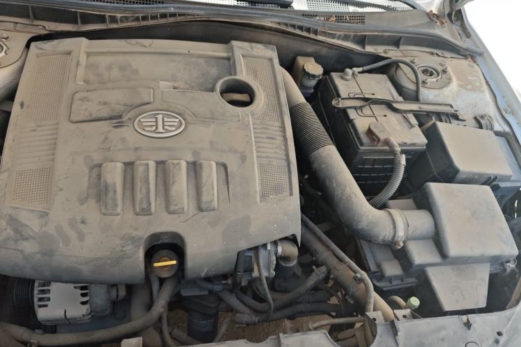 Used Bestune B50 2013 1.6L manual Comfort trim level Engine Bay
