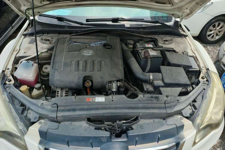 Used Bestune B50 2013 1.6L automatic luxury version Engine Bay