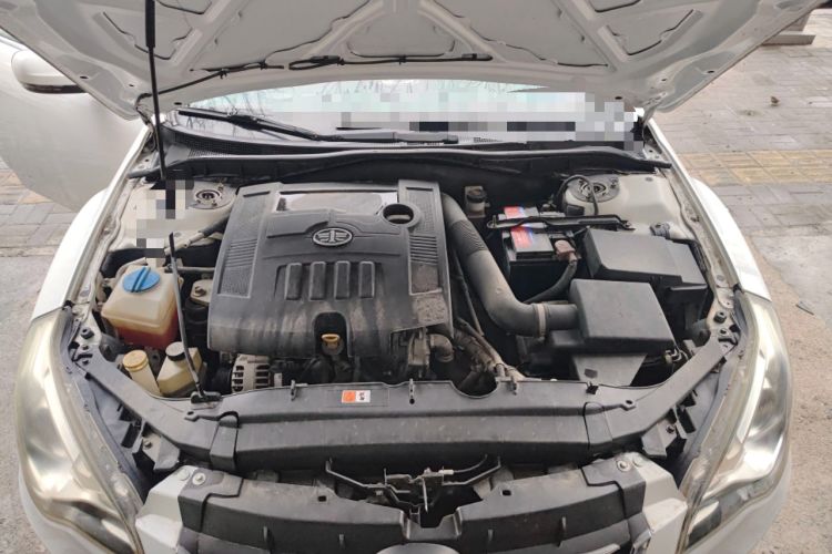 Used Bestune B50 2013 1.6L automatic luxury version Engine Bay