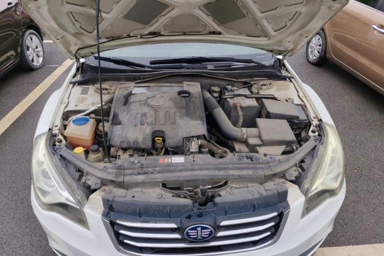 Used Bestune B50 2013 1.6L manual luxury version Engine Bay