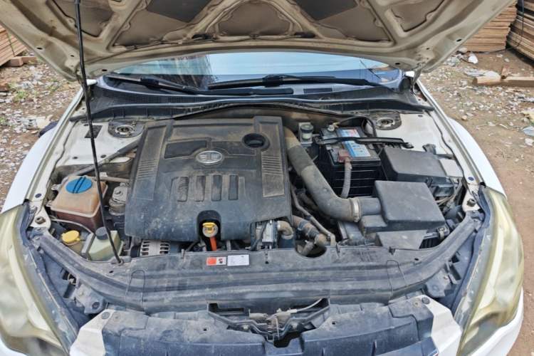 Used Bestune B50 2013 1.6L manual Comfort trim level Engine Bay