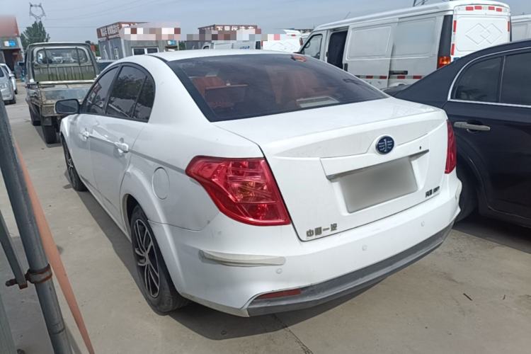 Used Bestune B50 2013 1.6L automatic luxury version Exterior 2