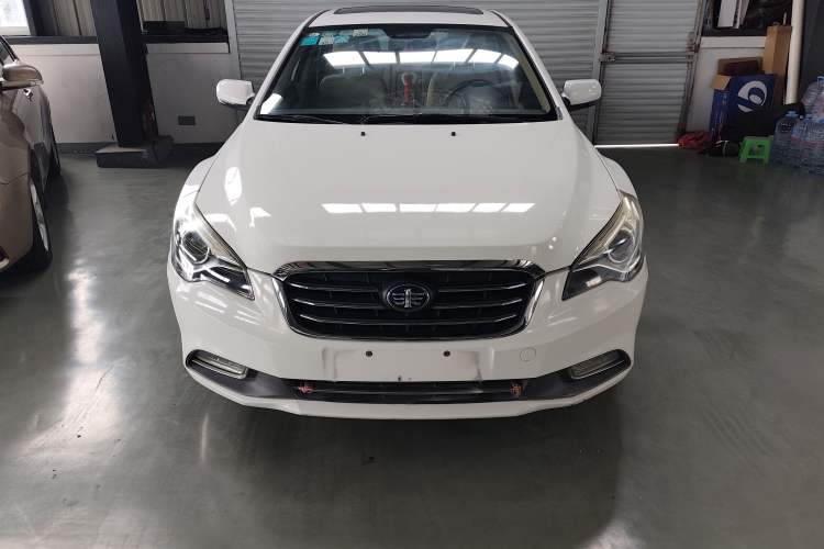 Used Bestune B50 2013 1.6L automatic luxury version Exterior 2