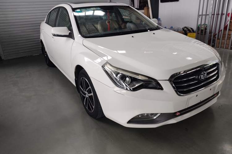 Used Bestune B50 2013 1.6L automatic luxury version Exterior 3