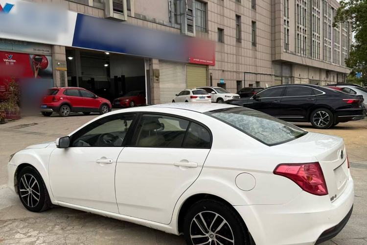 Used Bestune B50 2013 1.6L automatic luxury version Exterior 4