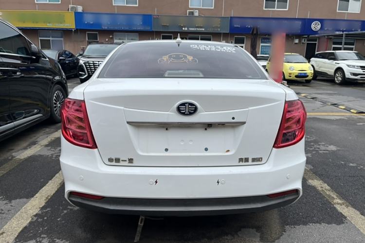 Used Bestune B50 2013 1.6L automatic luxury version Exterior 4