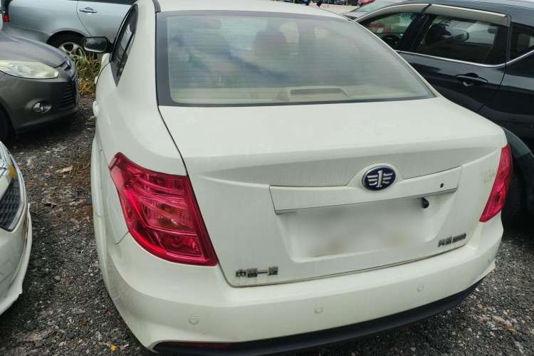 Used Bestune B50 2013 1.6L automatic luxury version Exterior 4