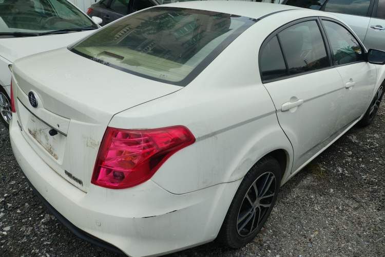 Used Bestune B50 2013 1.6L automatic luxury version Exterior 5