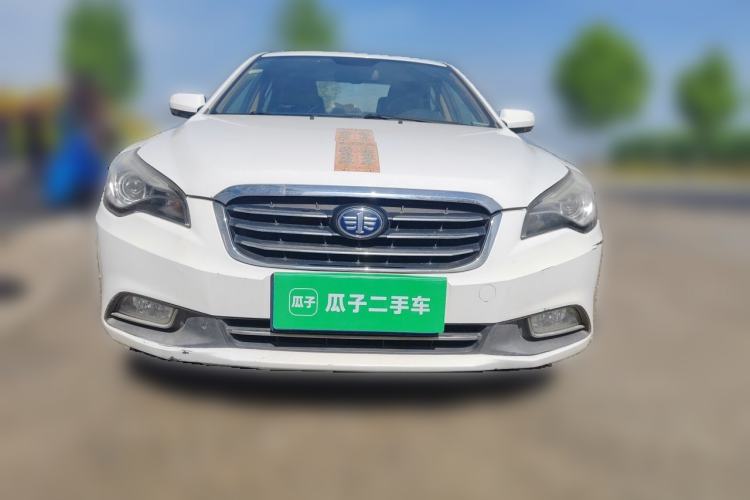 Used Bestune B50 2013 1.6L manual luxury version Front