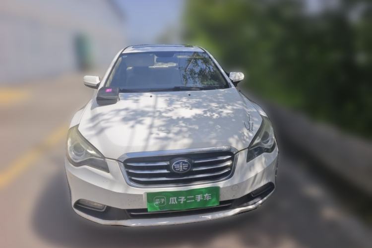 Used Bestune B50 2013 1.6L automatic luxury version Front