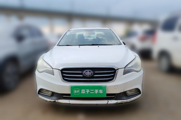 Used Bestune B50 2013 1.6L manual luxury version Front